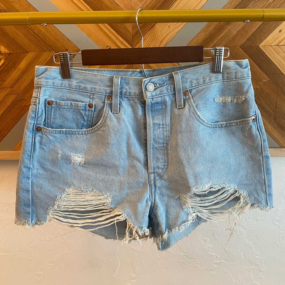 NWOT Levi’s 501 Original Shorts W30